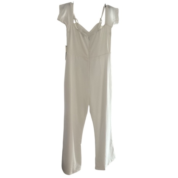 Haute Monde White Off The Shoulder Sweetheart Neckline Jumpsuit - Picture 3 of 7